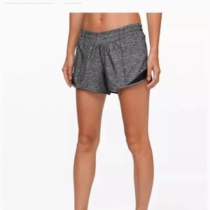 Lululemon Grey Hotty Hot Low-Rise 4” Size 6